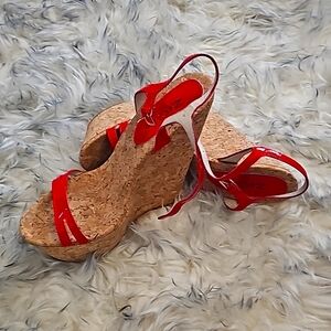 Red cork screw wedges